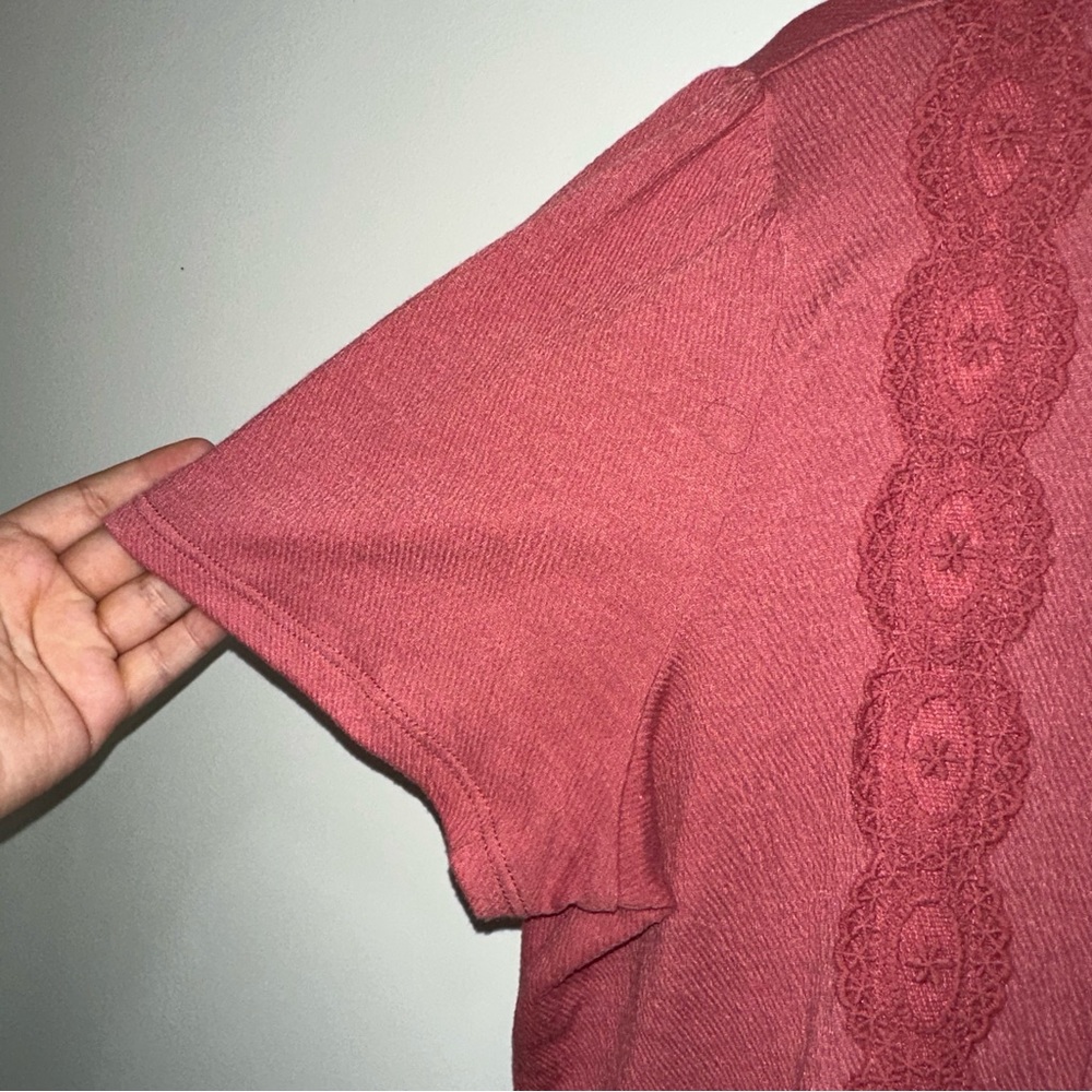 ๐ท5/$20 Luna Moon Juniors Cropped Top - Picture 3 of 5